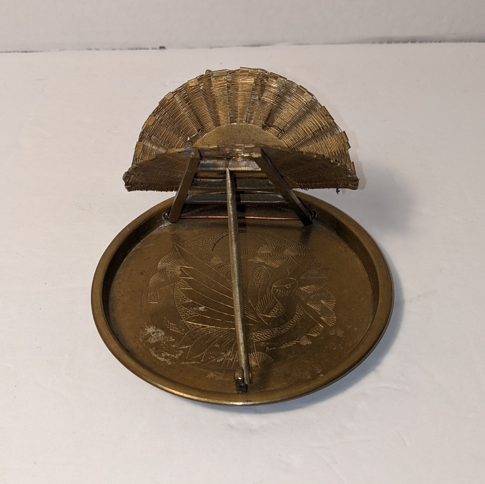 Antique Brass Folding Cigarette - Ash Tray - Business Card Holder - Picture 4 of 6